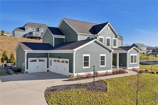 216 Hickory Lane, Adams Twp, PA 16046