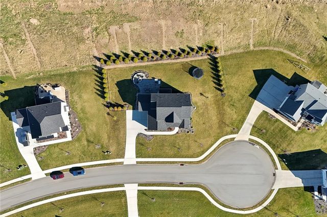 216 Hickory Lane, Adams Twp, PA 16046