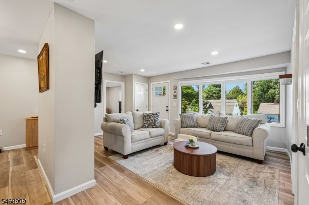 102 Hiawatha Blvd, Oakland Boro, NJ 07436 — photo 5