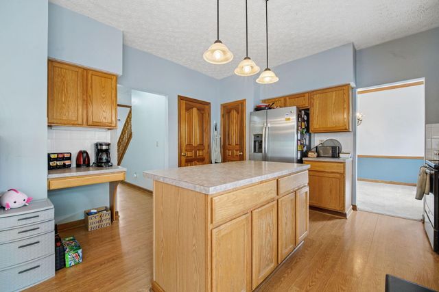 1719 Royal Oak Drive, Lewis Center, OH 43035