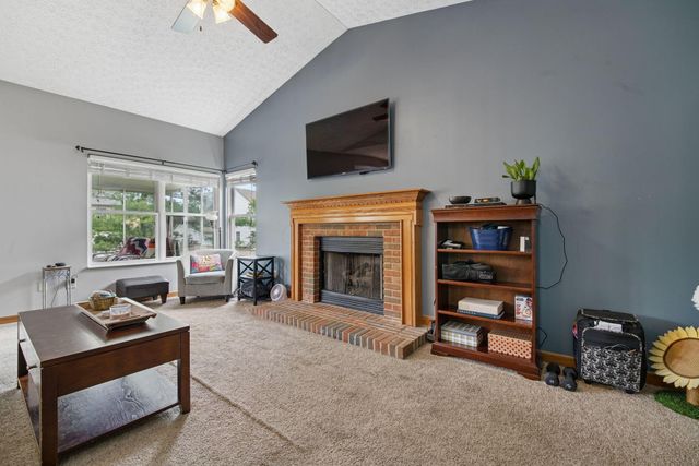 1719 Royal Oak Drive, Lewis Center, OH 43035