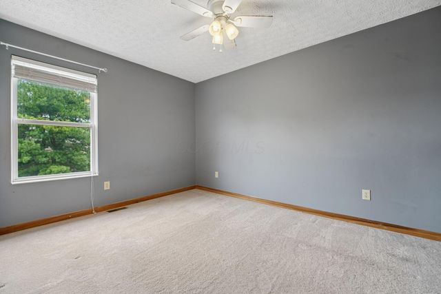 1719 Royal Oak Drive, Lewis Center, OH 43035