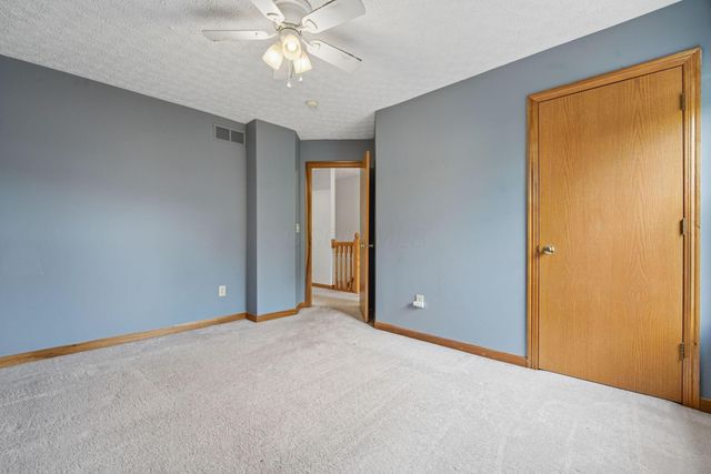 1719 Royal Oak Drive, Lewis Center, OH 43035