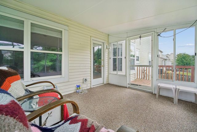 1719 Royal Oak Drive, Lewis Center, OH 43035