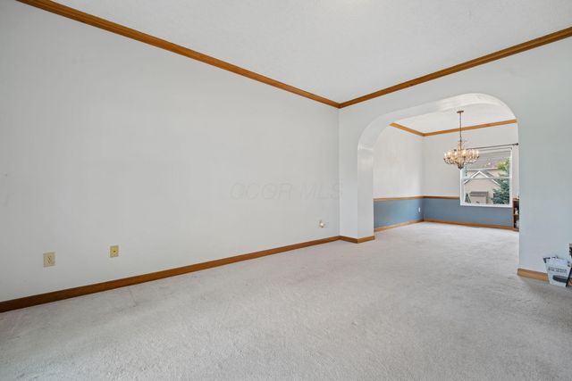 1719 Royal Oak Drive, Lewis Center, OH 43035