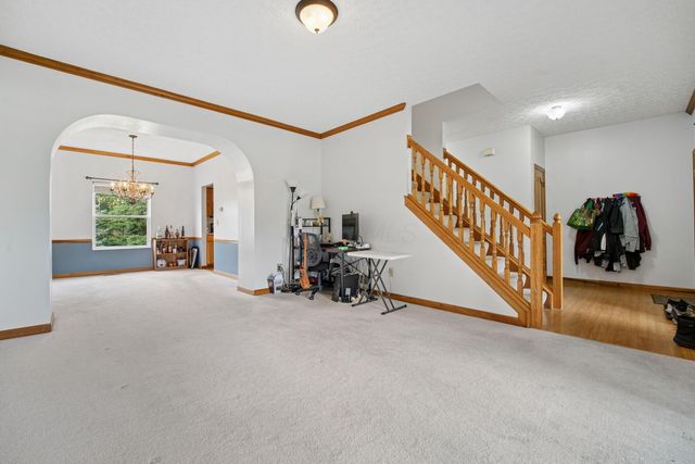 1719 Royal Oak Drive, Lewis Center, OH 43035