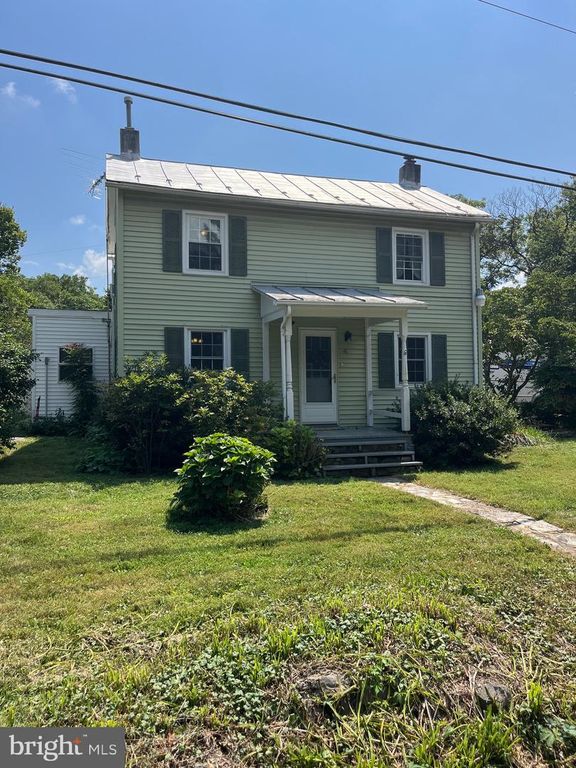 2050 CRUMS CHURCH RD, Berryville, VA 22611