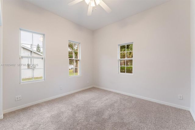 109 Florida St, La Belle, FL 33935