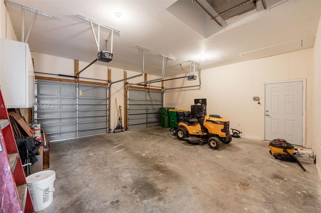 109 Florida St, La Belle, FL 33935