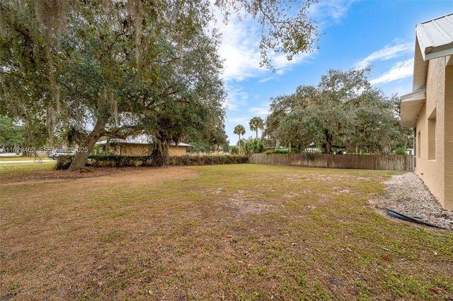 109 Florida St, La Belle, FL 33935