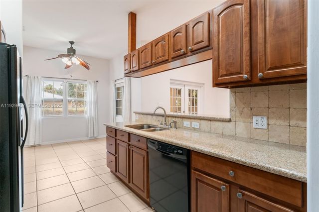 109 Florida St, La Belle, FL 33935