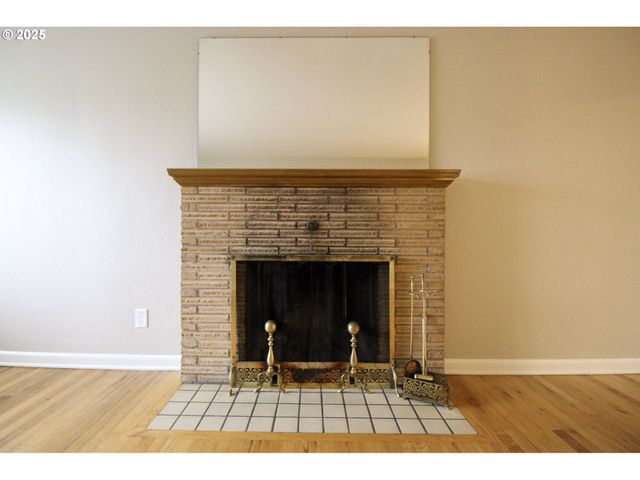 1420 Ne OLIVE St, Salem, OR 97301