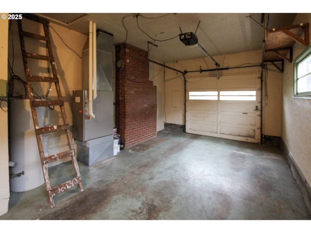 1420 Ne OLIVE St, Salem, OR 97301