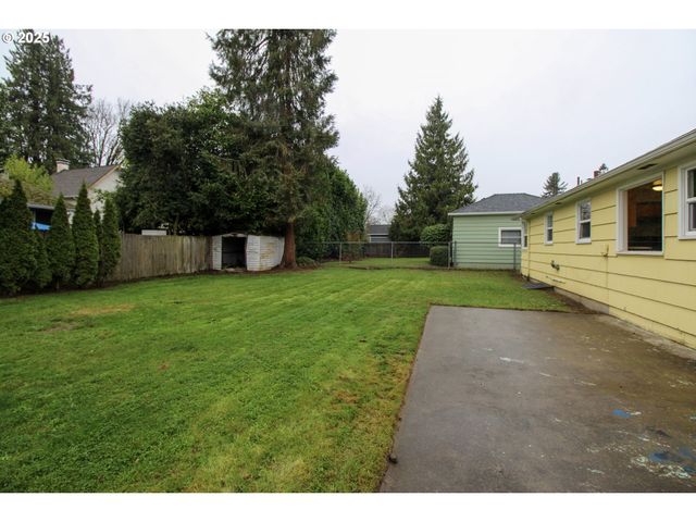 1420 Ne OLIVE St, Salem, OR 97301