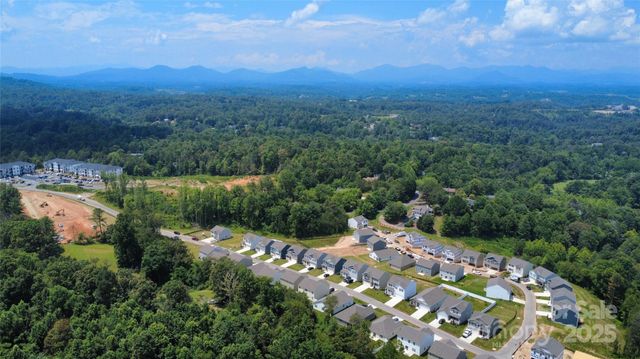 834 Adelston Lane, Asheville, NC 28804