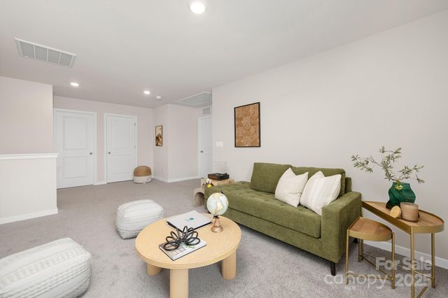 834 Adelston Lane, Asheville, NC 28804