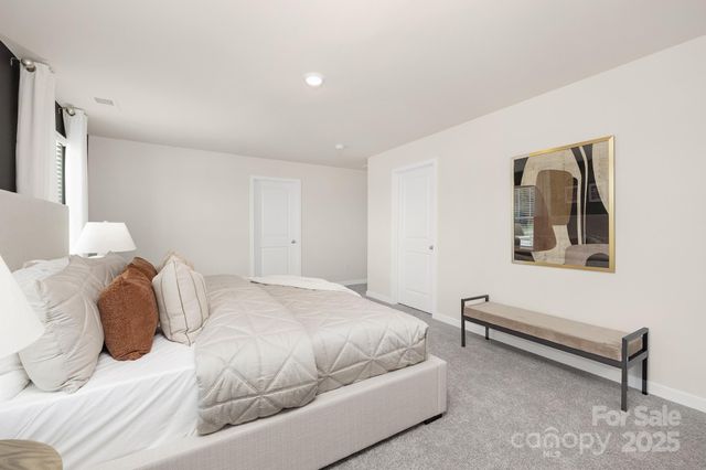 834 Adelston Lane, Asheville, NC 28804