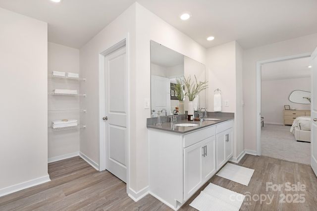 834 Adelston Lane, Asheville, NC 28804