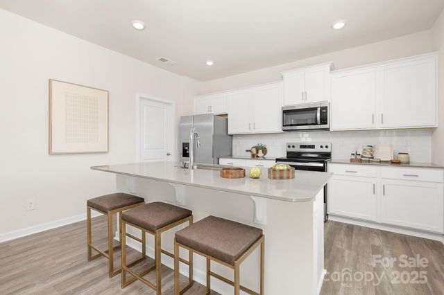 834 Adelston Lane, Asheville, NC 28804