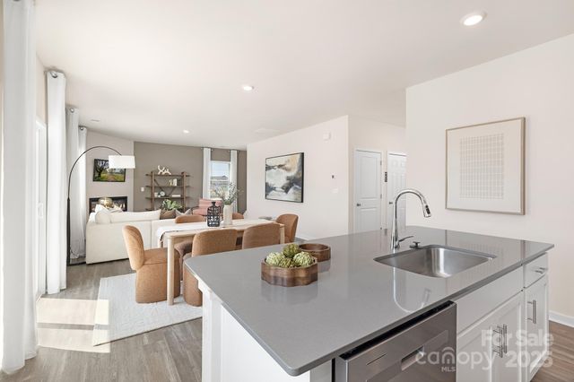 834 Adelston Lane, Asheville, NC 28804