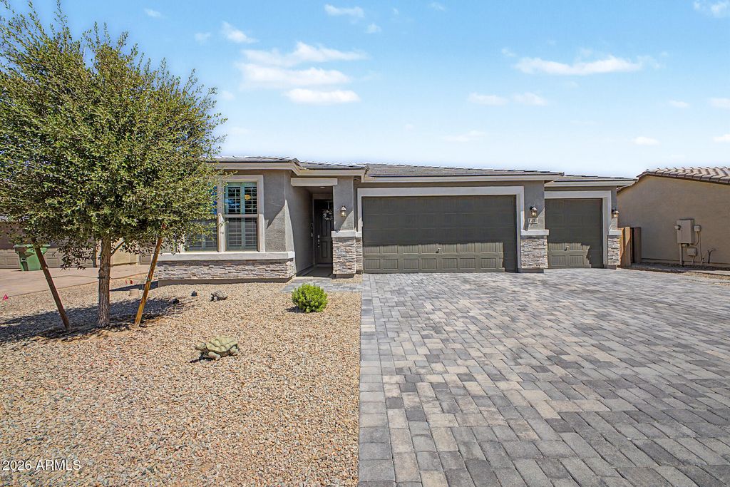 1230 E GABRILLA Drive, Casa Grande, AZ 85122 — photo 2