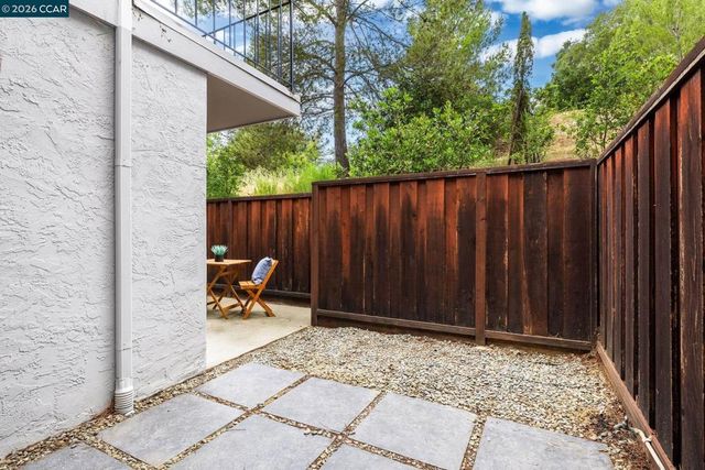 309 Via Cordova Ln, Martinez, CA 94553