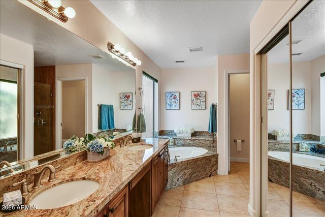 8439 W KIMBERLY Way, Peoria, AZ 85382