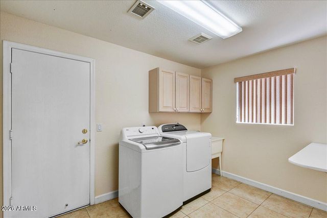 8439 W KIMBERLY Way, Peoria, AZ 85382