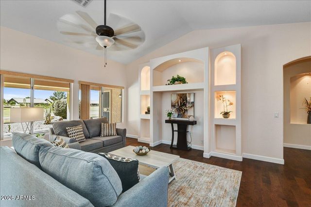 8439 W KIMBERLY Way, Peoria, AZ 85382