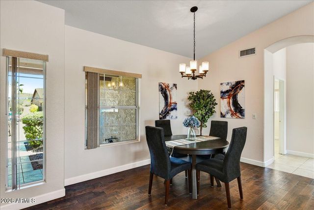 8439 W KIMBERLY Way, Peoria, AZ 85382