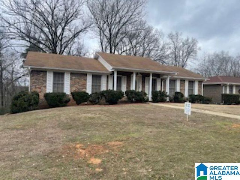 836 ROCKINGHAM ROAD, Birmingham, AL 35235