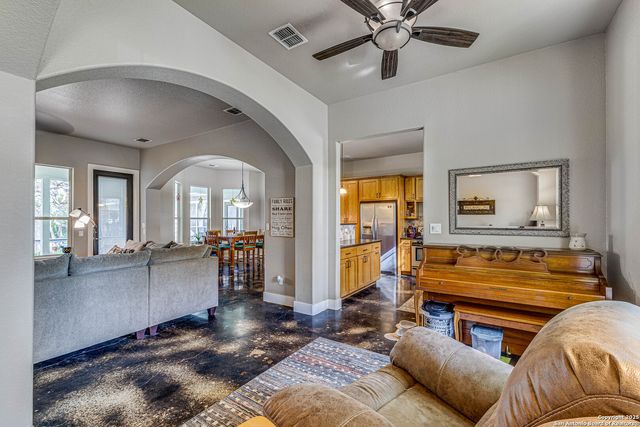 6220 Wegner, New Braunfels, TX 78132