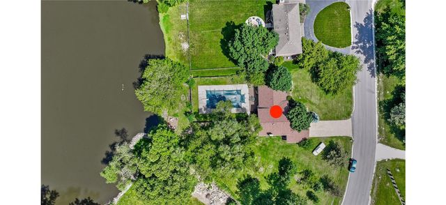 8408 Lakeside Drive, Downers Grove, IL 60516