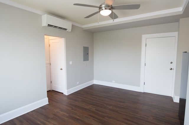 817 W Lakeside Place 708, Chicago, IL 60640