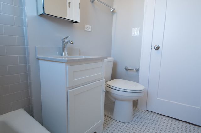 817 W Lakeside Place 708, Chicago, IL 60640