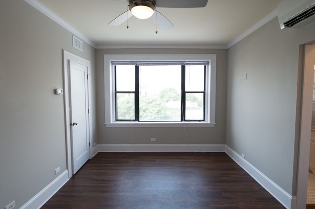 817 W Lakeside Place 708, Chicago, IL 60640