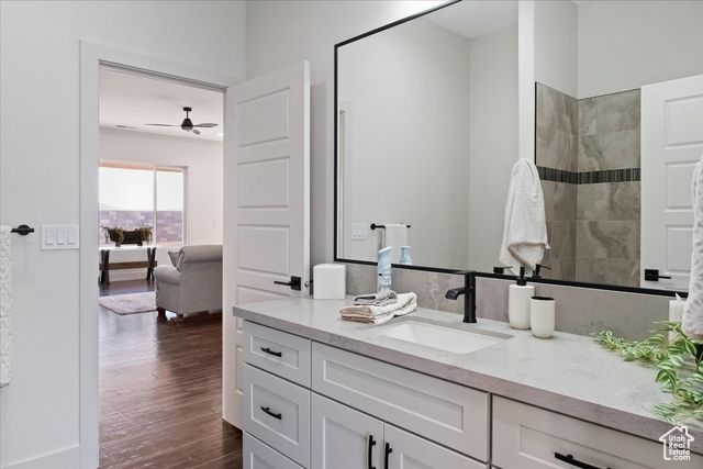 2011 W GRAND TETON RD, Hurricane, UT 84737