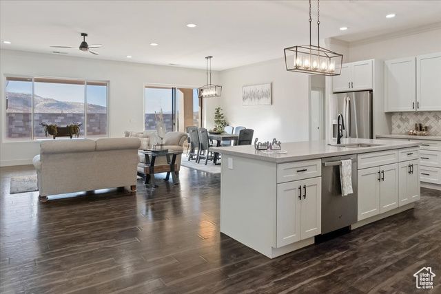 2011 W GRAND TETON RD, Hurricane, UT 84737