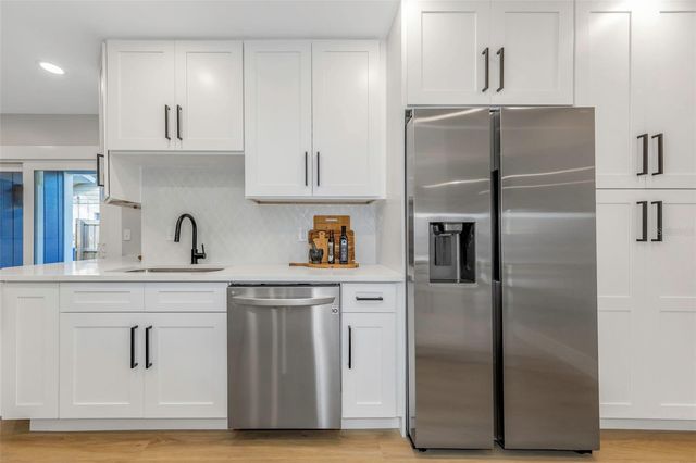 15911 COUNTRY FARM PLACE, Tampa, FL 33624