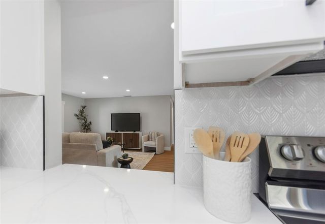 15911 COUNTRY FARM PLACE, Tampa, FL 33624