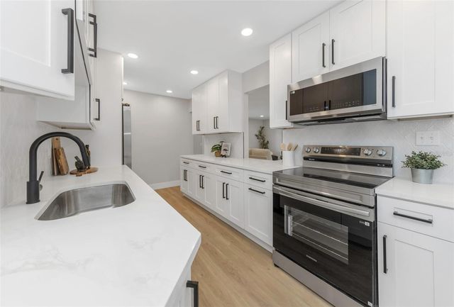 15911 COUNTRY FARM PLACE, Tampa, FL 33624