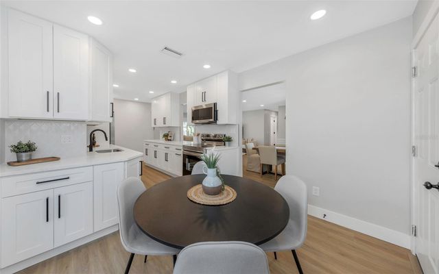 15911 COUNTRY FARM PLACE, Tampa, FL 33624