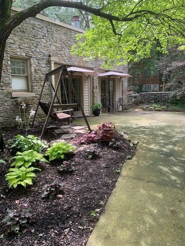 1411 E Riverwood Dr, Nashville, TN 37216