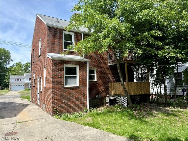 2257 N Taylor Road, Cleveland Heights, OH 44112