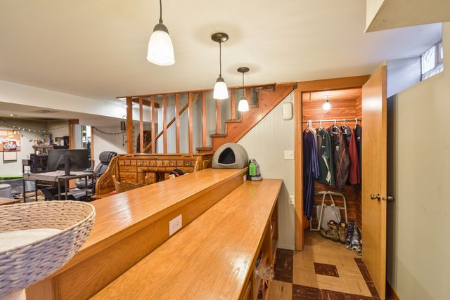 1005 Black Rd., Joliet, IL 60435