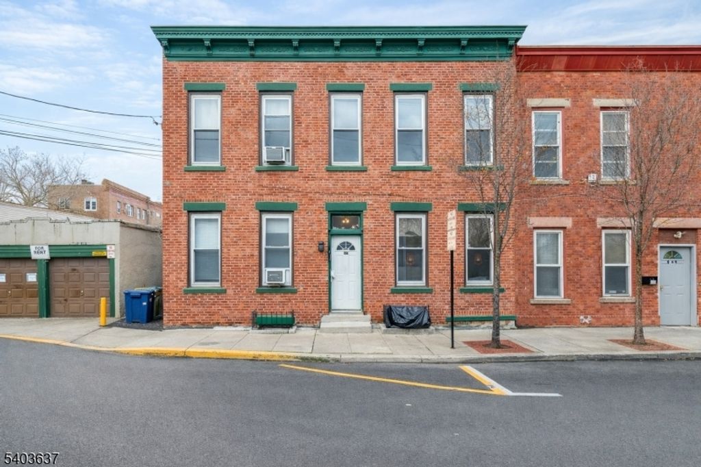 545 9Th St, Union City, NJ 07087