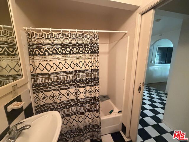 10862 Fruitland Drive, Studio City (los Angeles), CA 91604