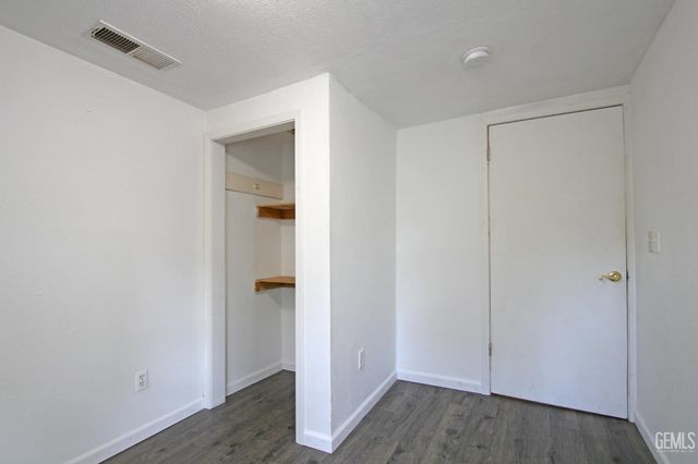 130 Cooper Avenue, Bakersfield, CA 93308