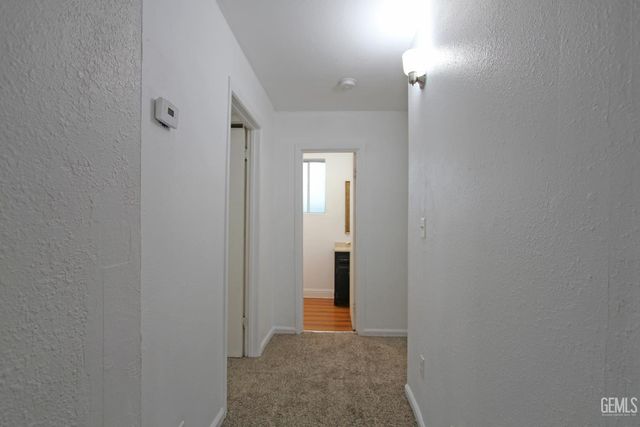 130 Cooper Avenue, Bakersfield, CA 93308