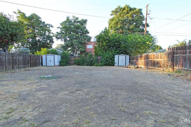 130 Cooper Avenue, Bakersfield, CA 93308